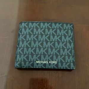 Michael kors wallet lightly used black and gray